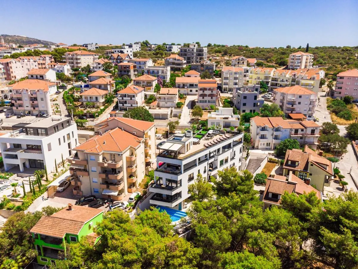 Villa Valentina With Pool Trogir Apartment