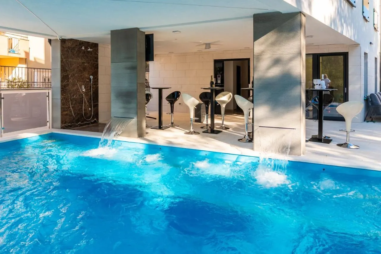 Villa Valentina With Pool Trogir Croatia