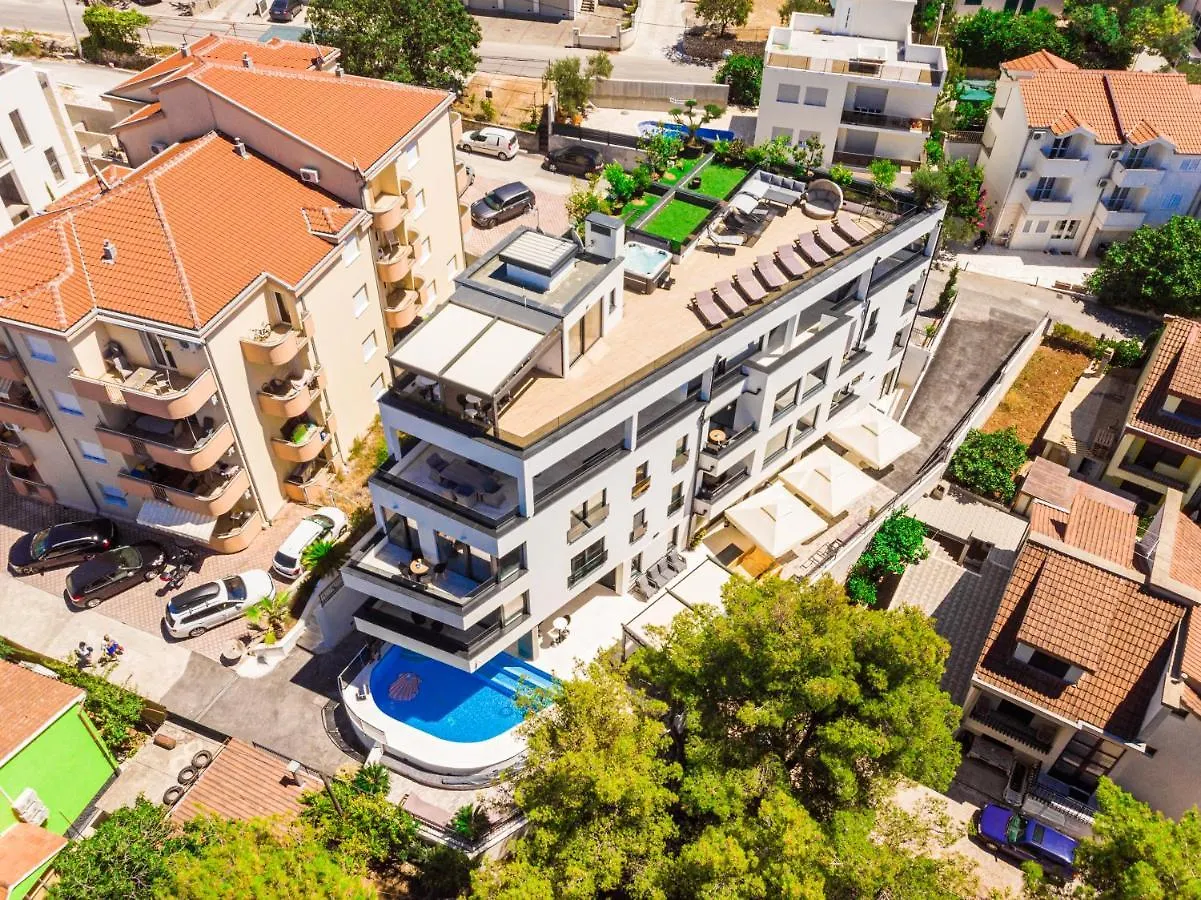 Apartment Villa Valentina With Pool Trogir