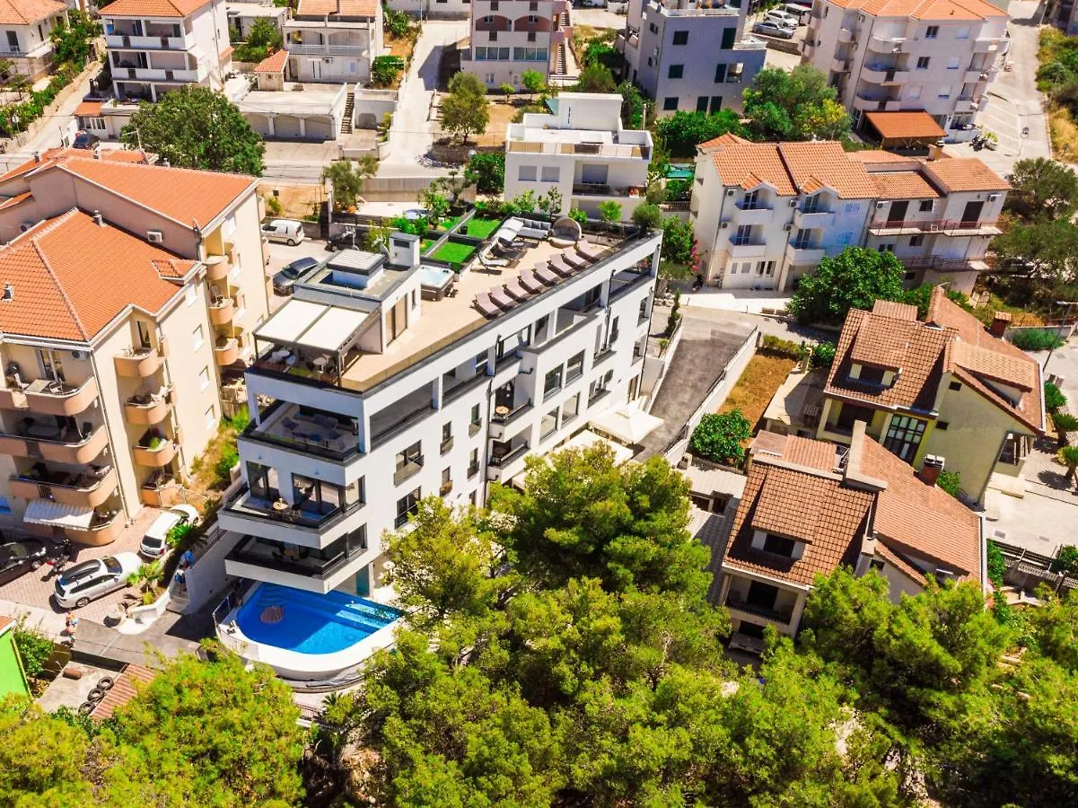 Apartment Villa Valentina With Pool Trogir Croatia