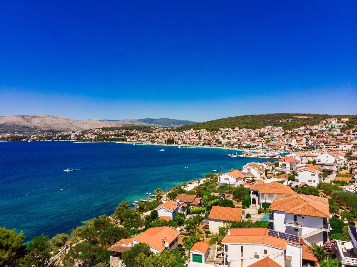 Apartment Villa Valentina With Pool Trogir