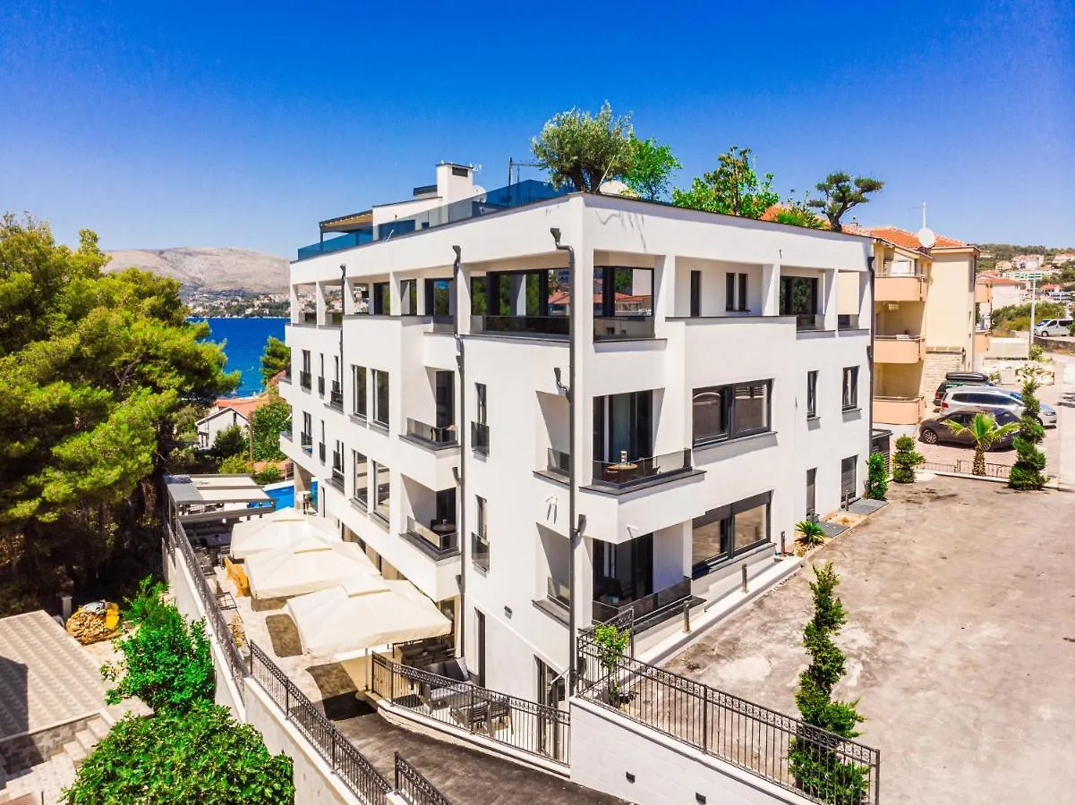 Villa Valentina With Pool Trogir Apartment