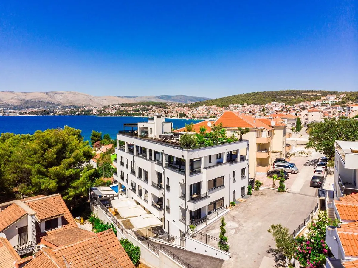 Apartment Villa Valentina With Pool Trogir