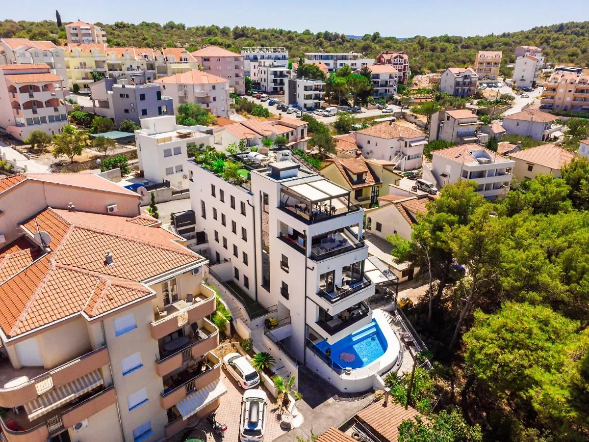 Villa Valentina With Pool Trogir Croatia