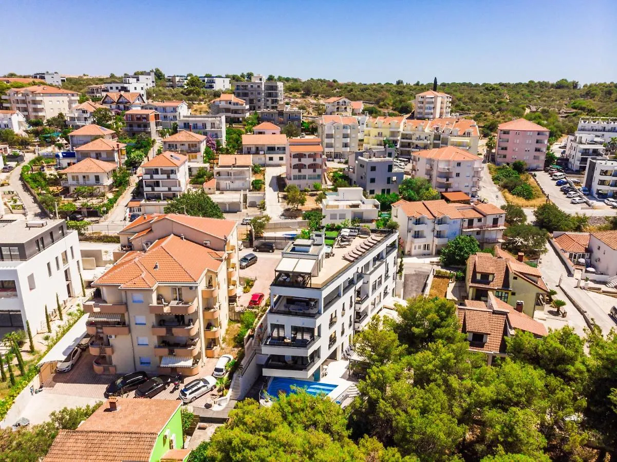 Apartment Villa Valentina With Pool Trogir